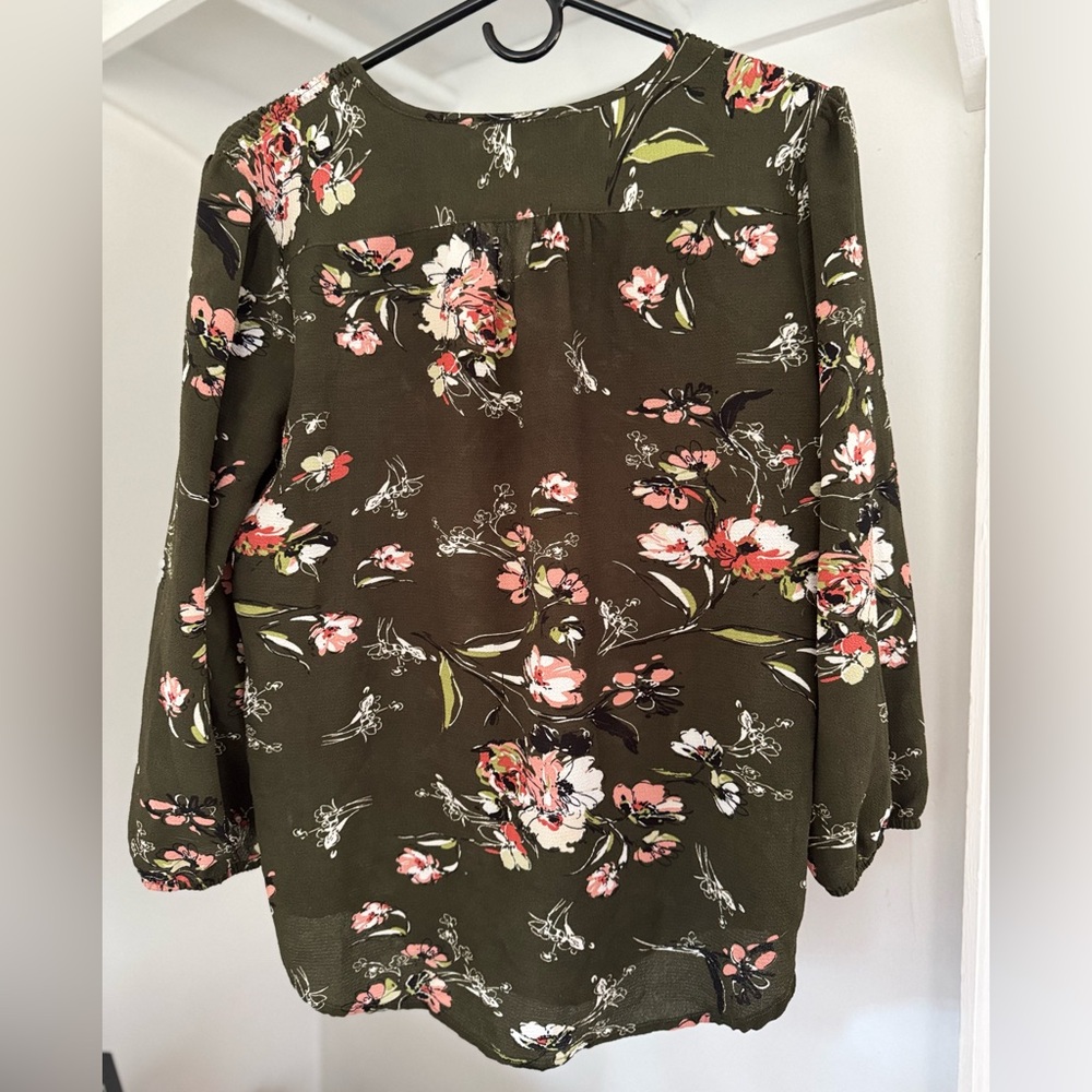 Monday Fun Fun 2 Fun Kenmore Split Neck Blouse - image 4